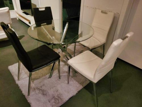 Furnished 1 Bedroom In East Village By Signature Suites Ltd カルガリー エクステリア 写真